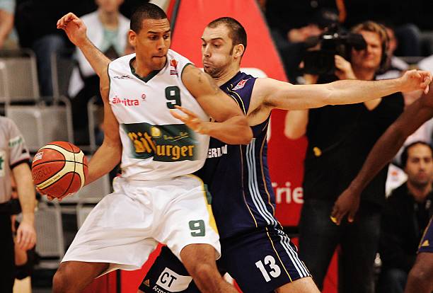 比赛中凭借 比赛中凭借