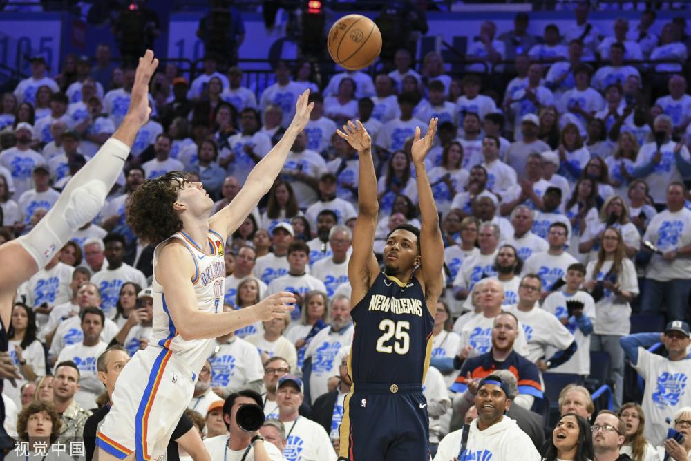 一座雕像 一座雕像